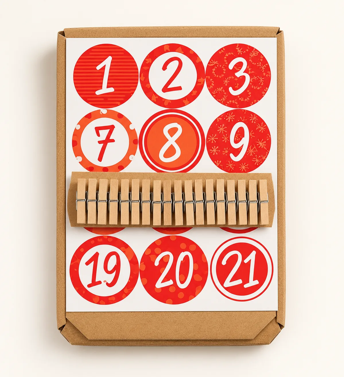 Adventskalender med tal og klemmer